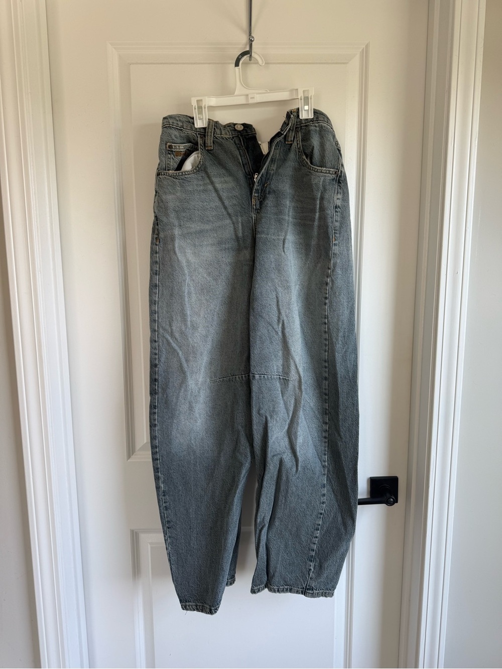 BDG Boyfriend Jeans in Faded Gray-Blue